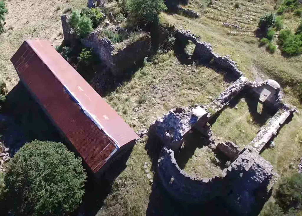 Notre dame du bonheur vu d'altitude avec la perche 360°