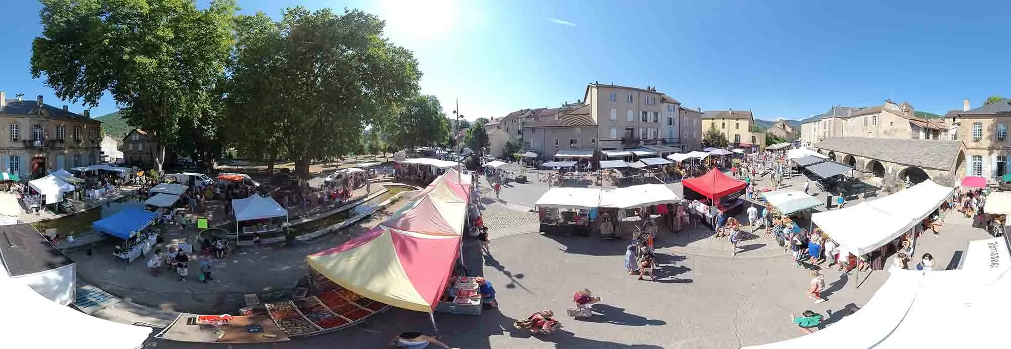 Marché à Nant tous les mardis de l'année