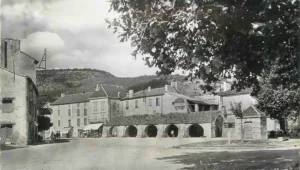 Nant place du Claux 1930